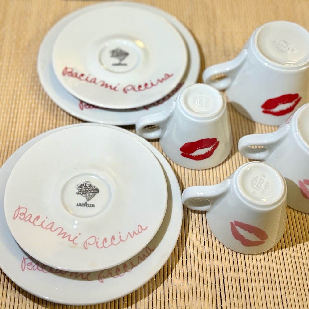 Lavazza “Kiss me” Print Collectable Espresso/Cappuccino Cup and Saucer Set of 4 - Picture 4 of 5